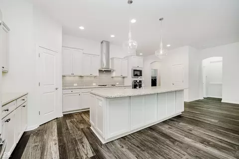 10994 Edgewood Dr, Fishers, IN 46040 photo 8