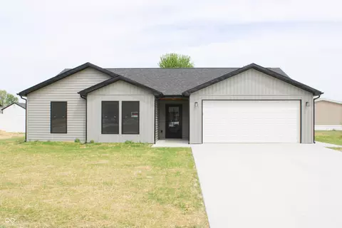 870 Henry St, North Vernon, IN 47265