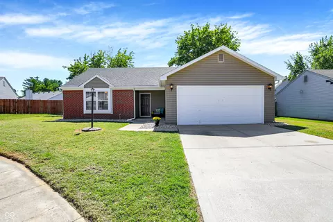 4637 Walker St, Greenwood, IN 46143