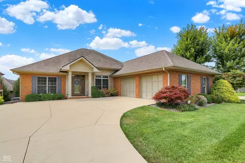 6109 Horizon Dr, Columbus, IN 47201