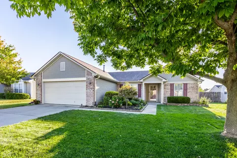 13293 Westwood Ln, Fishers, IN 46038