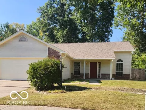 11310 Kristen Ln, Indianapolis, IN 46235