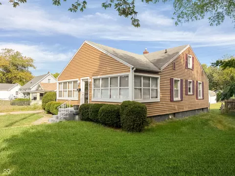 2016 Crystal St, Anderson, IN 46012
