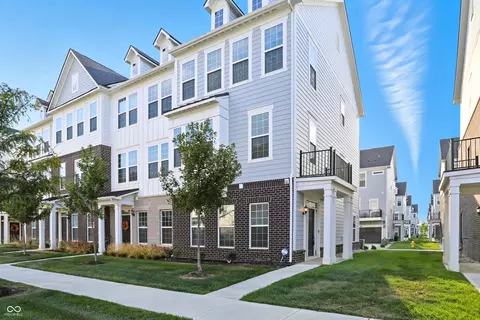 14555 Brecon Ln, Carmel, IN 46074