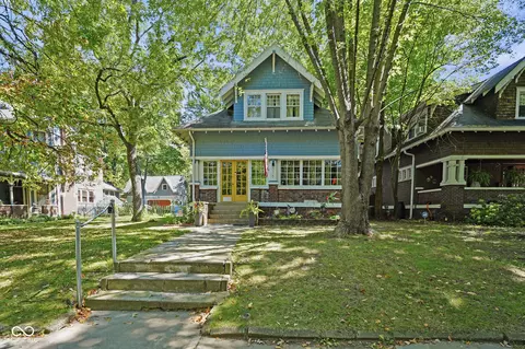 575 Woodruff Place West Dr, Indianapolis, IN 46201