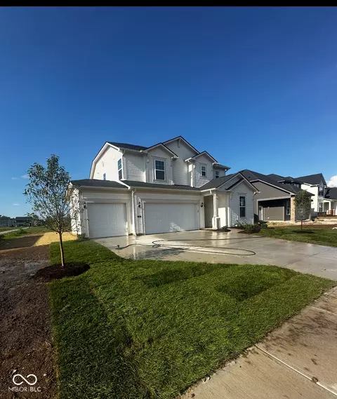 6822 Seabiscuit Rd, Whitestown, IN 46075