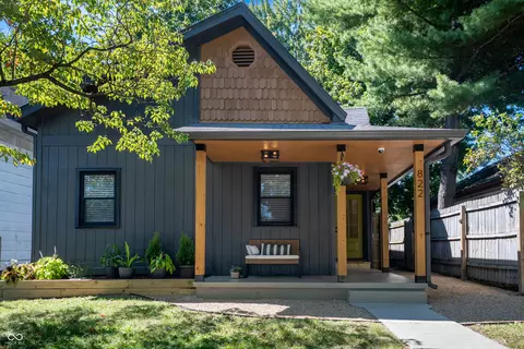 822 Central Pl, Columbus, IN 47201