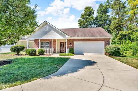 980 Blossom Ct, Greenfield, IN 46140