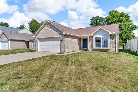 5723 Decatur Ridge Dr, Indianapolis, IN 46221