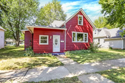 310 N Franklin St, Knightstown, IN 46148