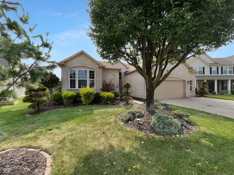 2556 Greythorne Dr, Indianapolis, IN 46239