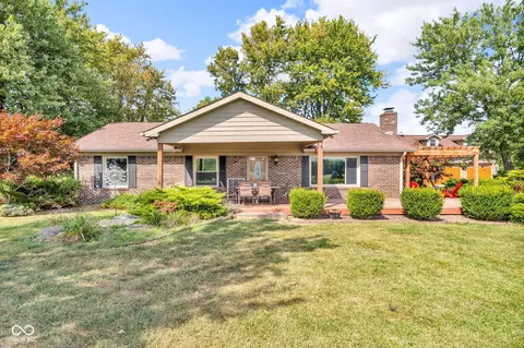 2802 E 400 N, Whiteland, IN 46184