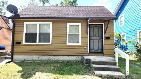 228 N Tacoma Ave, Indianapolis, IN 46201