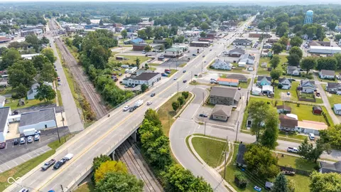 10 Hicks St, North Vernon, IN 47265