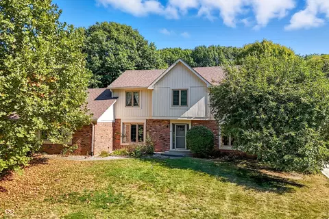735 Sugarbush Dr, Zionsville, IN 46077