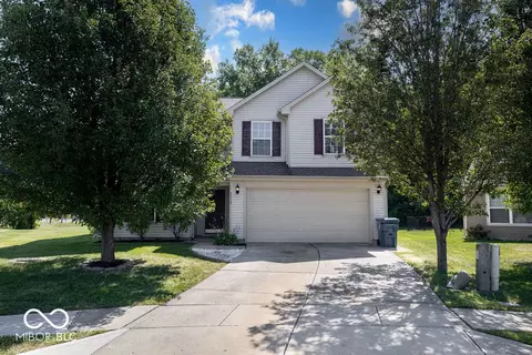8528 Sotheby Dr, Indianapolis, IN 46239