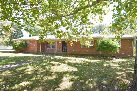 10812 N Blue River Trl, Morristown, IN 46161