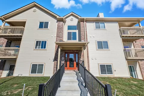 12515 Timber Creek Dr #9, Carmel, IN 46032