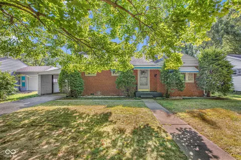 1160 N 10th St, Noblesville, IN 46060