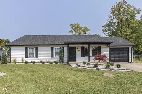57 Oakden Ct, Whiteland, IN 46184