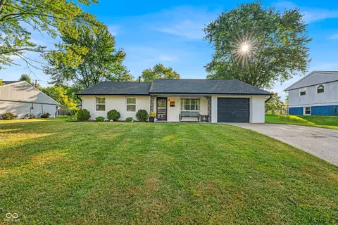 847 Willark Dr, Whiteland, IN 46184
