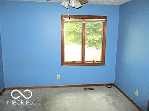 Bedroom - 1360 E Hadley Rd, Plainfield, IN 46168 photo 2 of 3
