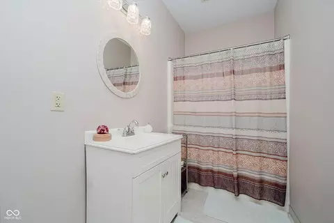 Bath - 6560 Lapel Rd, Pendleton, IN 46064 photo 1 of 3