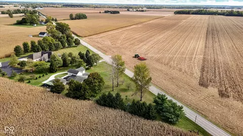 View/Area - 6560 Lapel Rd, Pendleton, IN 46064 photo 3 of 6