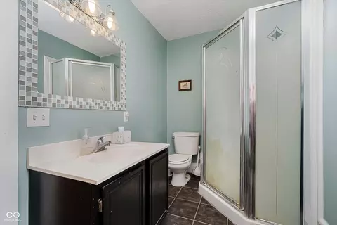 Bath - 6560 Lapel Rd, Pendleton, IN 46064 photo 3 of 3