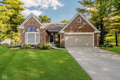 8621 Cedar Key Dr, Indianapolis, IN 46256