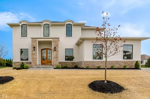 5336 Ashby Ct, Greenwood, IN 46143