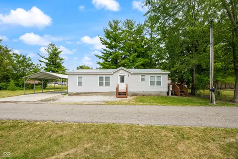 908 Stanley St, Seymour, IN 47274