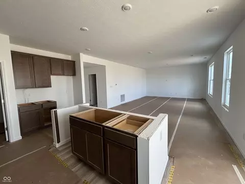 8182 Camellia Ln, Pendleton, IN 46064 photo 5