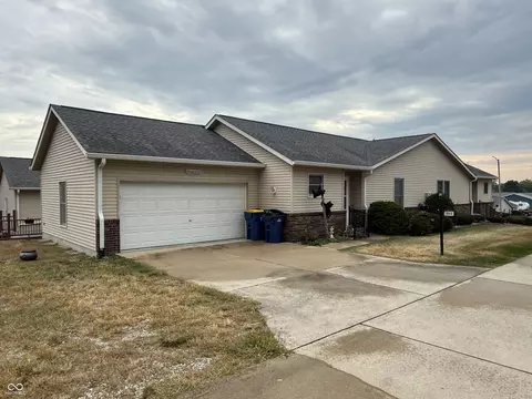 111 Longcastle Dr UNIT 1, Greencastle, IN 46135