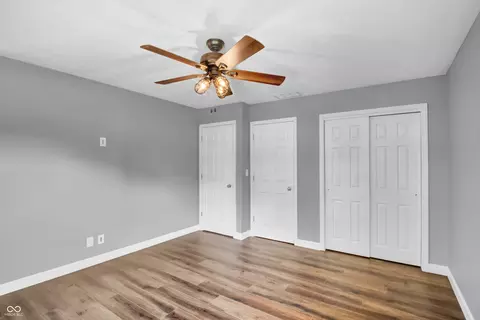 Bedroom - 3271 Beech Dr, Columbus, IN 47203 photo 7 of 7