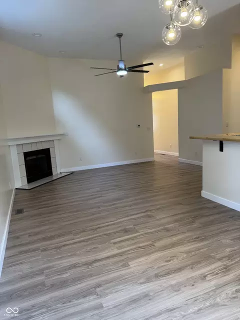 7446 Deville Ct, Indianapolis, IN 46256 photo 7