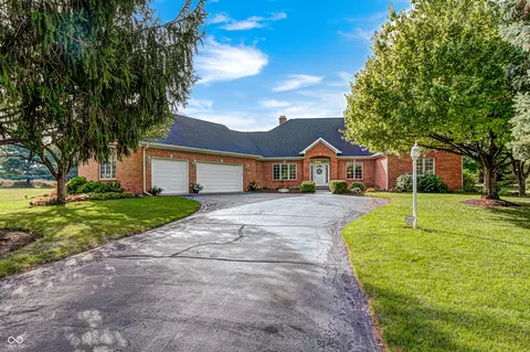 9773 N Moonstone Pl, Mccordsville, IN 46055