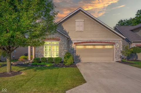 9804 Rue Renee Ln, Mccordsville, IN 46055