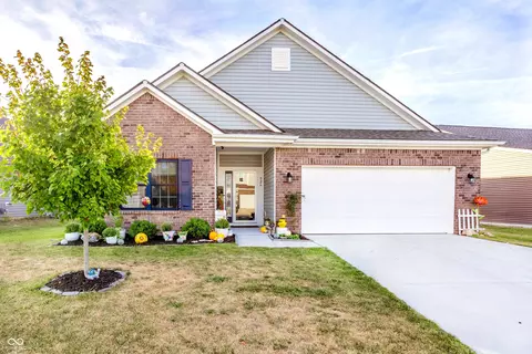 526 Shallowroot Ln, Sheridan, IN 46069