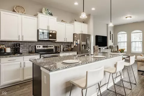 Kitchen - 13276 E Lieder Way, Fishers, IN 46037 photo 3 of 5