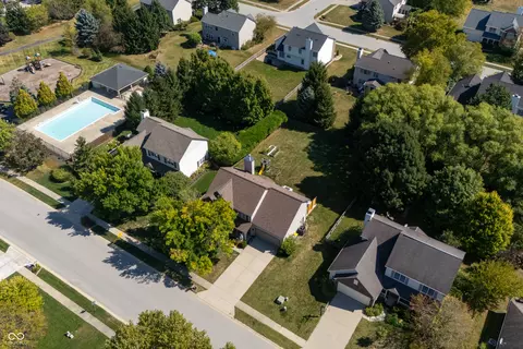 View/Area - 14737 Setters Rd, Carmel, IN 46033 photo 1 of 5