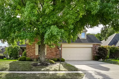 11959 Halla Pl, Fishers, IN 46038