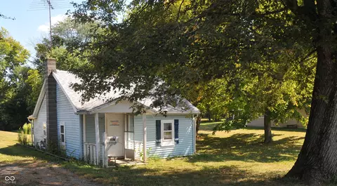 904 N Benjamin St, Rushville, IN 46173