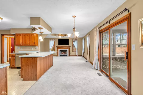 7574 Williamsburg Dr, Plainfield, IN 46168 photo 10