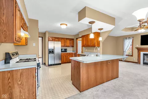 7574 Williamsburg Dr, Plainfield, IN 46168 photo 19