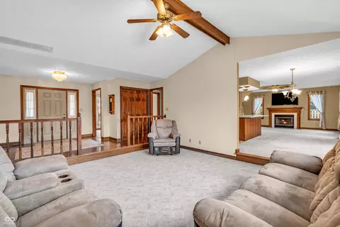 7574 Williamsburg Dr, Plainfield, IN 46168 photo 8