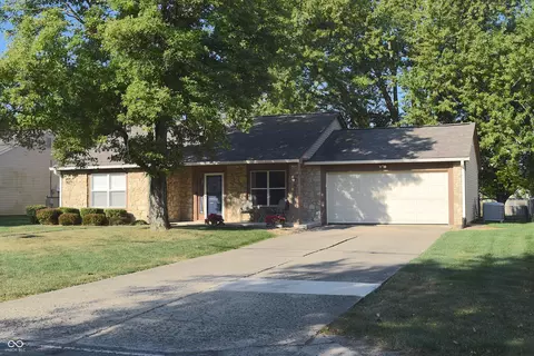 7628 Combs Rd, Indianapolis, IN 46237