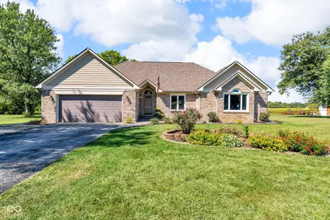 190 Poplar Grove Dr, Avon, IN 46123