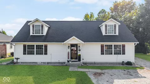 202 Patriots Lndg, Fillmore, IN 46128