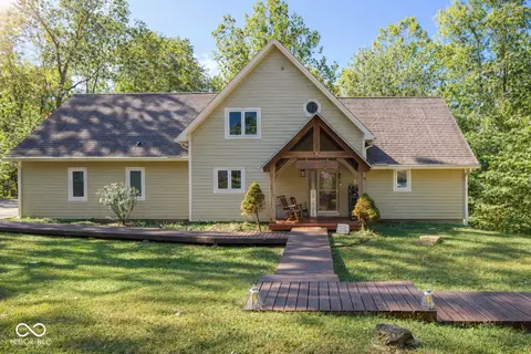 9007 E Agate Ave, Nashville, IN 47448